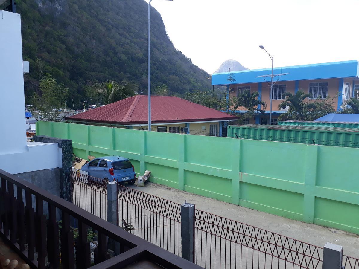 Adrian Travellers Inn El Nido Bagian luar foto